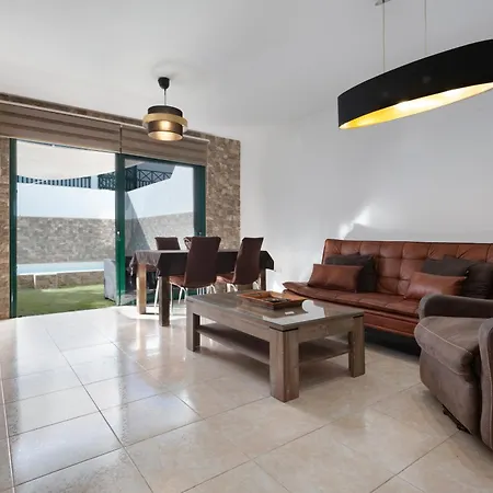 Sweet Playa Blanca Villa Yaiza (Lanzarote)